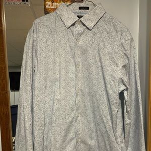 Large Banana Republic Button Down